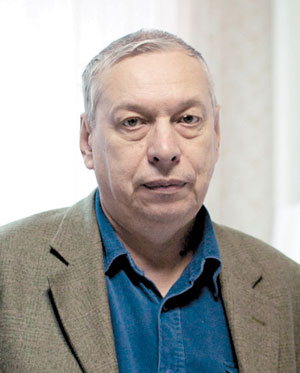 В. Ларуков