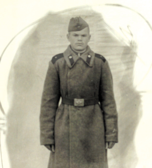 Рядовой Калинин – курсант Мурманской школы радистов, 1954 год