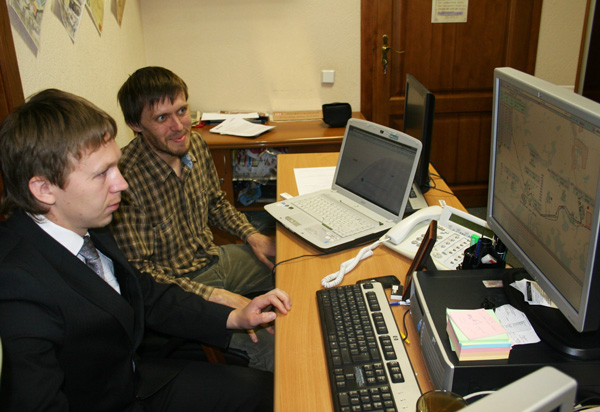 Юрий Ванеев (слева) и его научный руководитель Алексей Бежко
