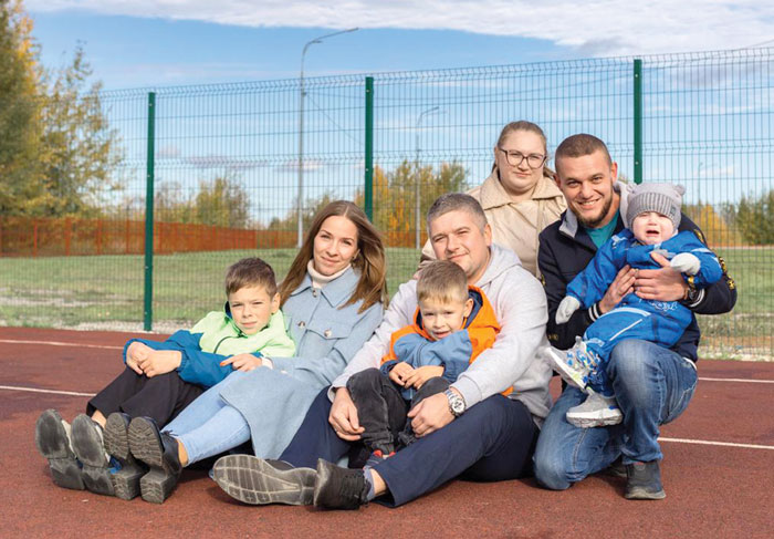 Сыновья Сергея с семьями